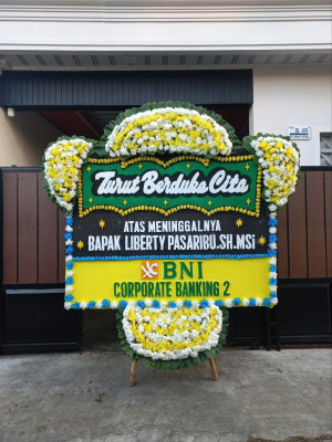Papan Bunga Duka di Kalimanah